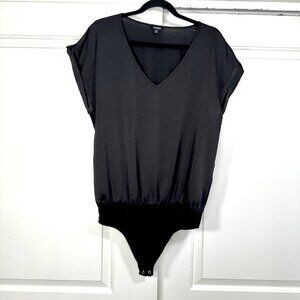 Black Satin V-Neck Cap Sleeve Bodysuit XL